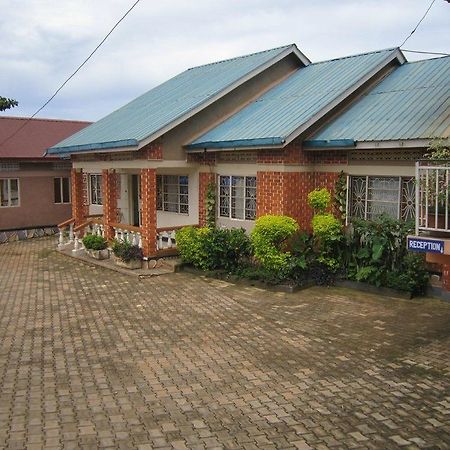Keba Inn Lyamutundwe Екстер'єр фото