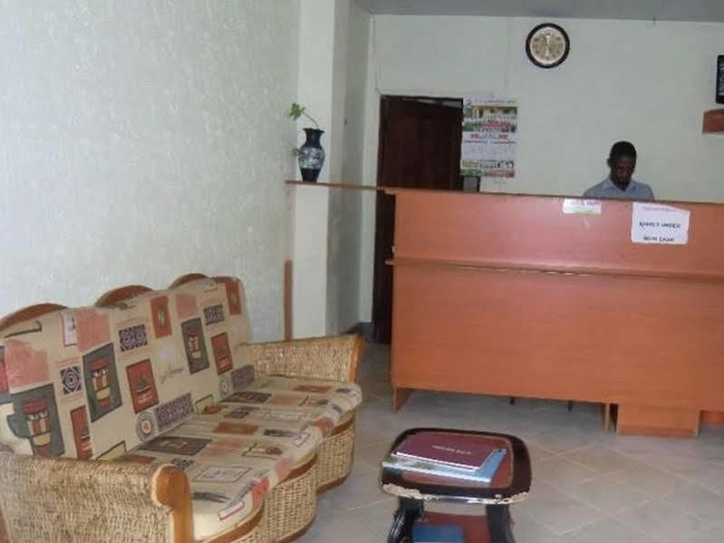 Keba Inn Lyamutundwe Екстер'єр фото