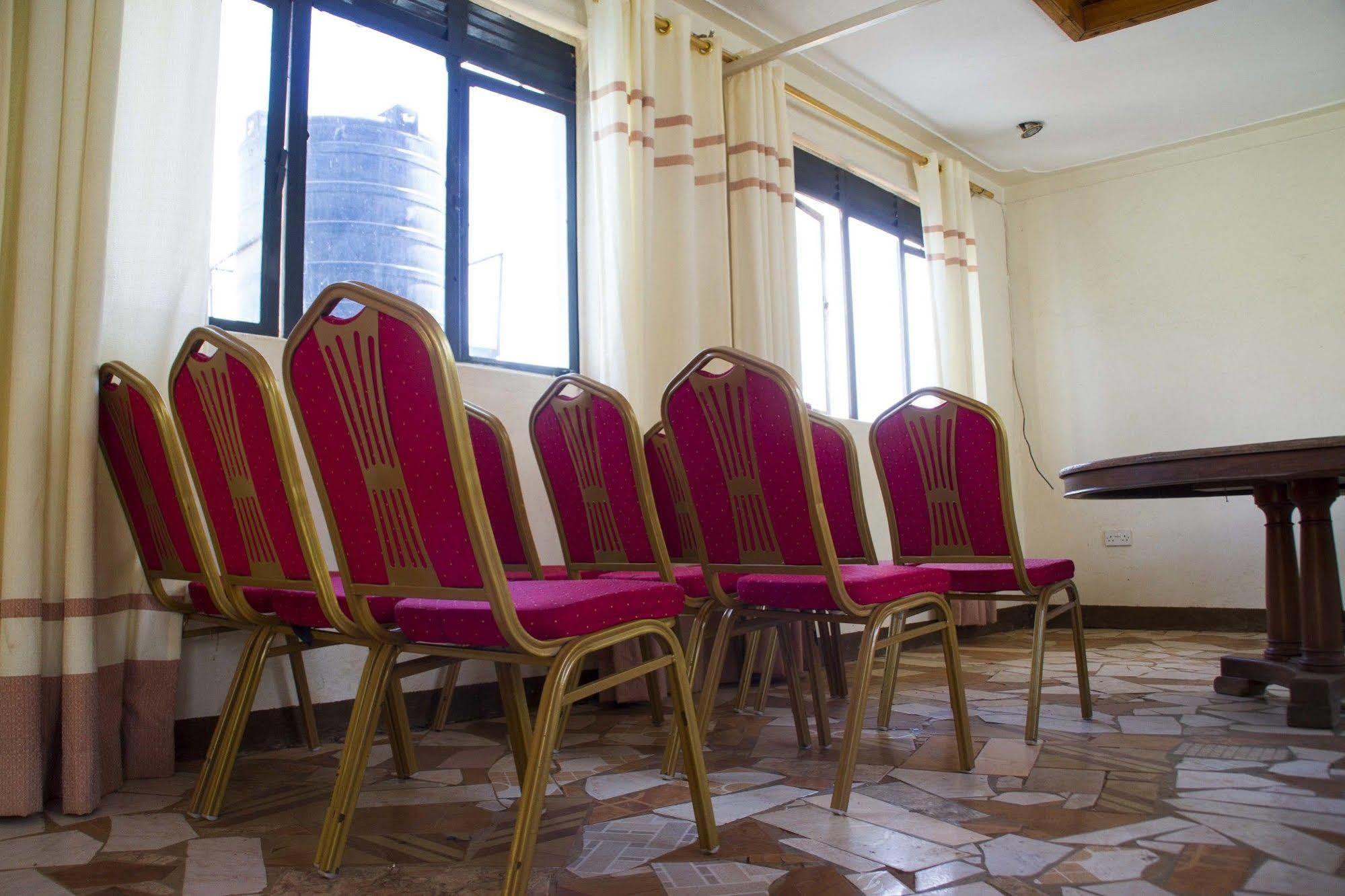 Keba Inn Lyamutundwe Екстер'єр фото
