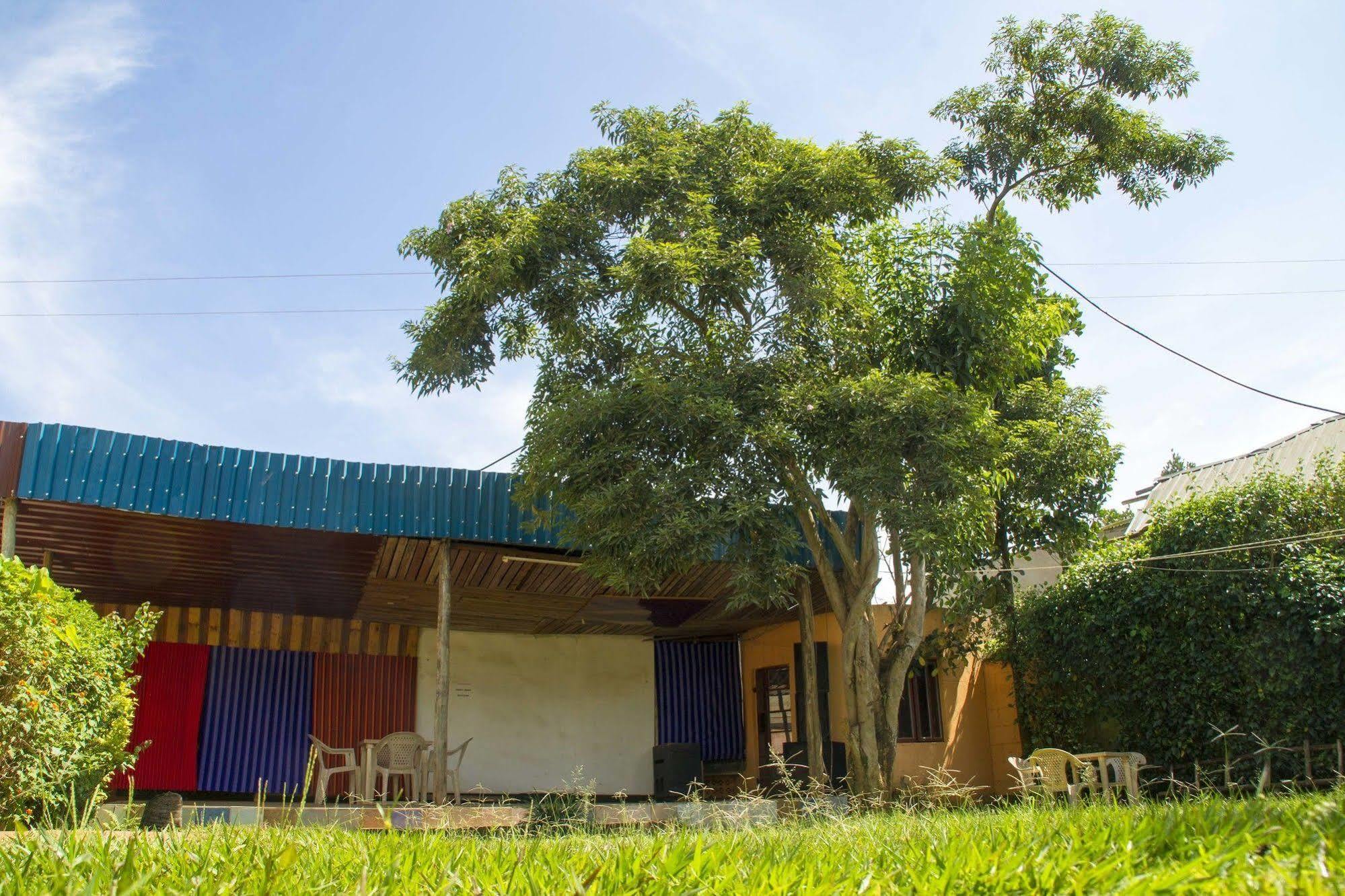 Keba Inn Lyamutundwe Екстер'єр фото